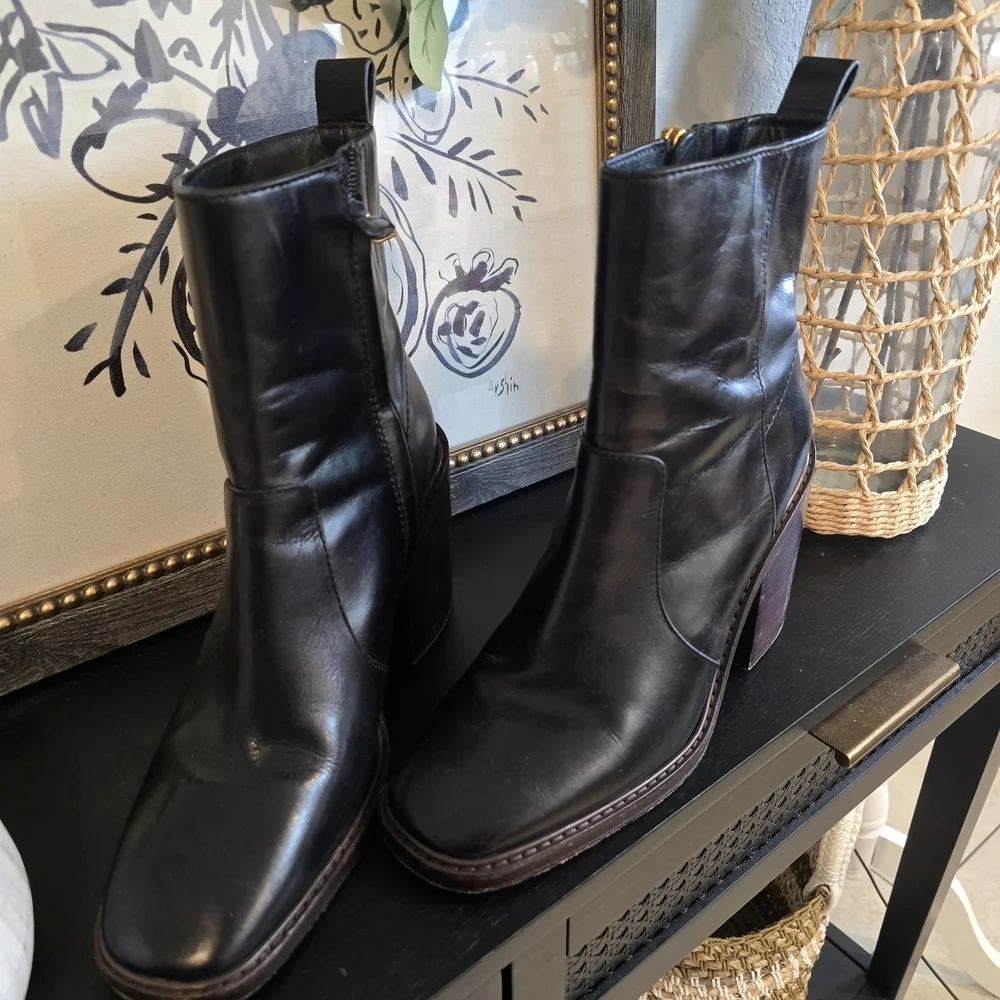 Tory Burch Women’s Sierra Antik Heeled Ankle Boots Black Leather 10 Euc